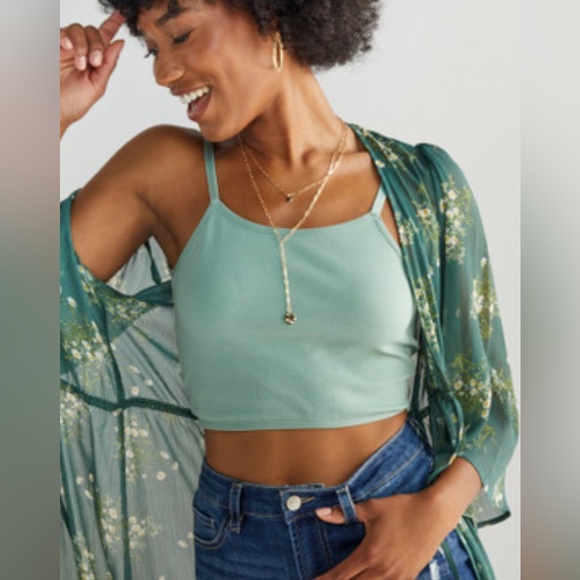 New Francesca’s Alice Twist Crop Sage Green Cami Top - Picture 3 of 7